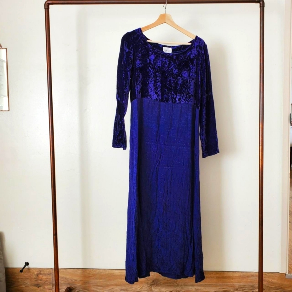 90s Vintage Whimsygoth Velvet Maxi